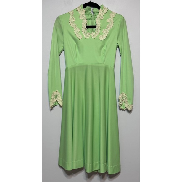 Dresses & Skirts - Vintage 60s Pistachio Lace‎ Collar Dress Small Cottagecore Regencycore Dream